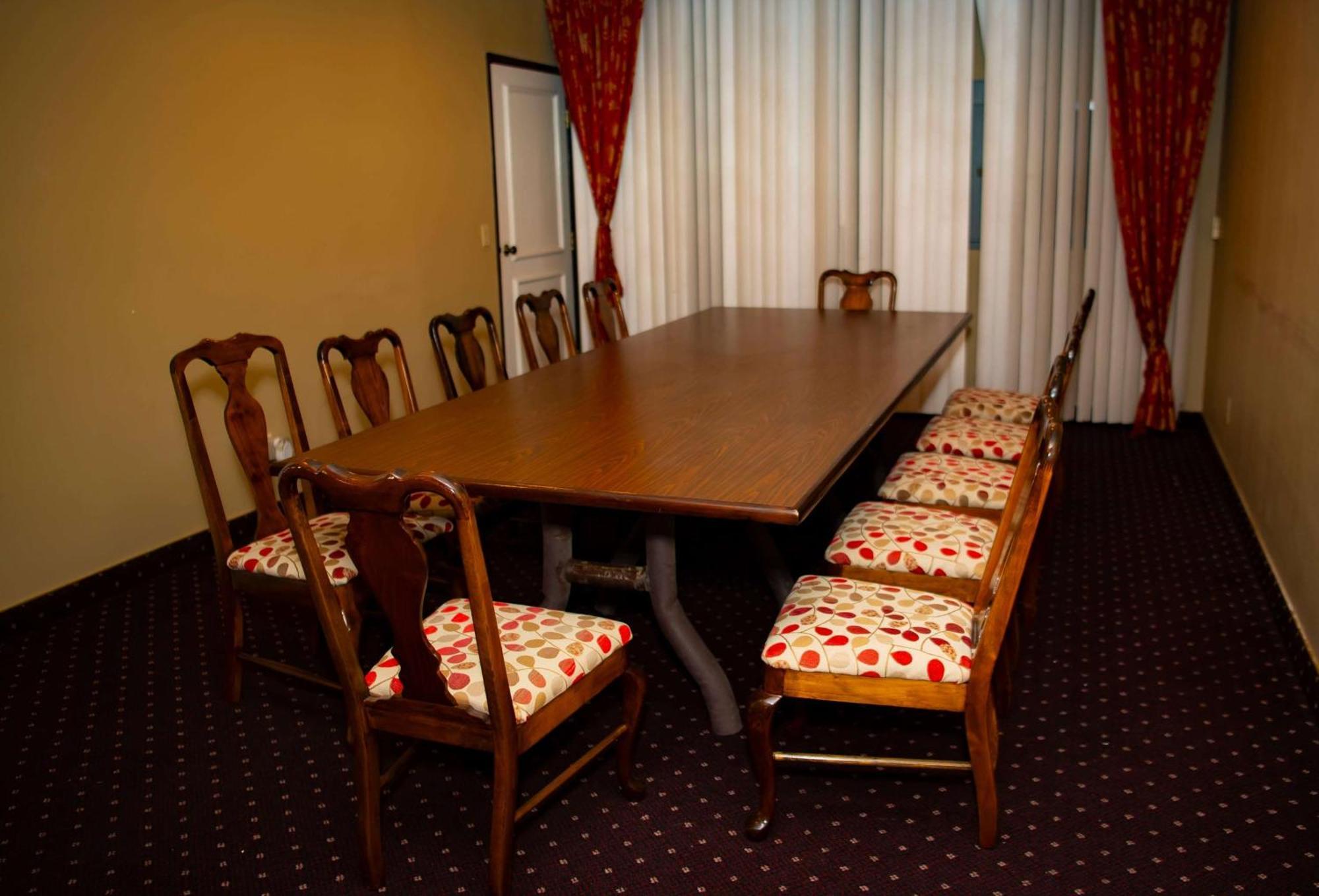 Ramada Plaza By Wyndham Garden Grove/Anaheim South Hotell Exteriör bild