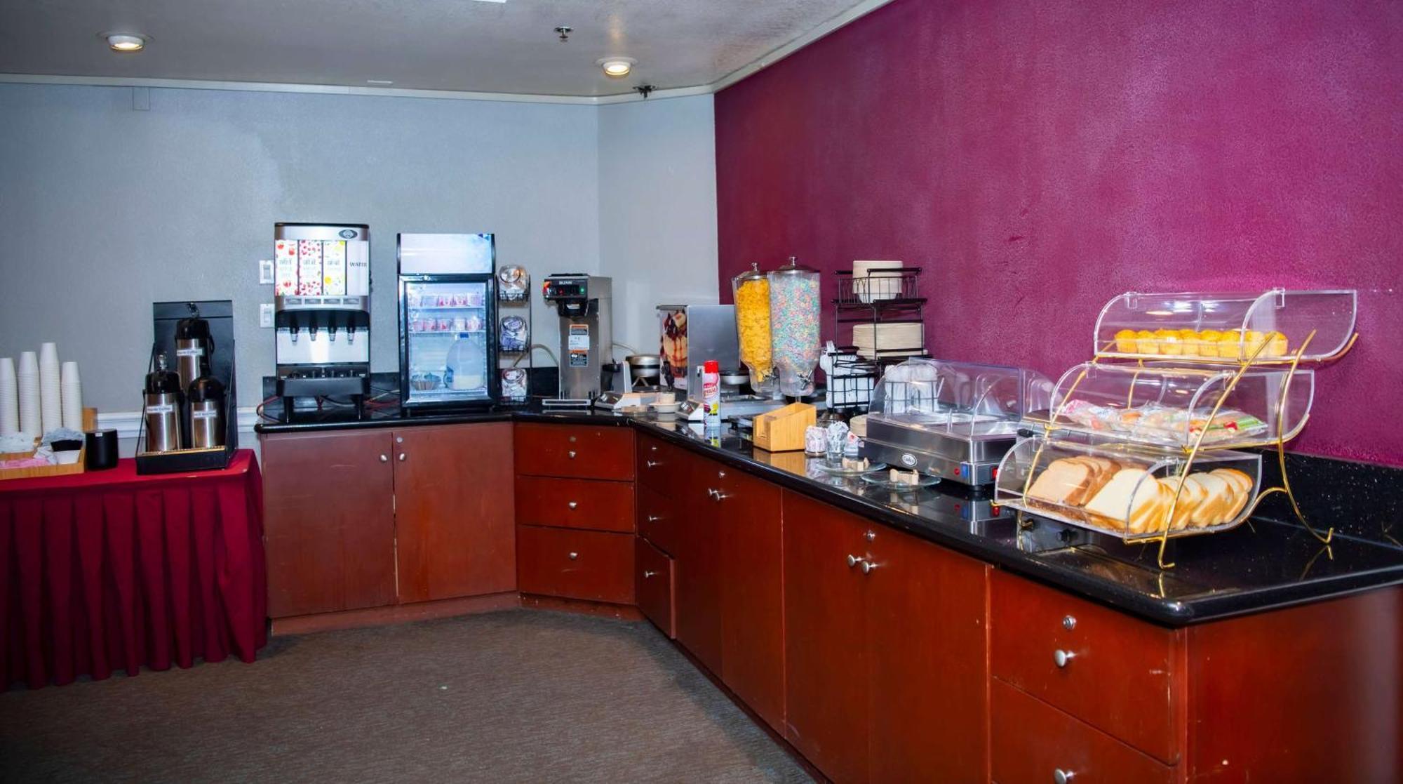 Ramada Plaza By Wyndham Garden Grove/Anaheim South Hotell Exteriör bild